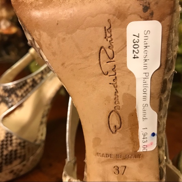 Oscar de la Renta Python Snakeskin Platform Heels - Picture 6 of 7